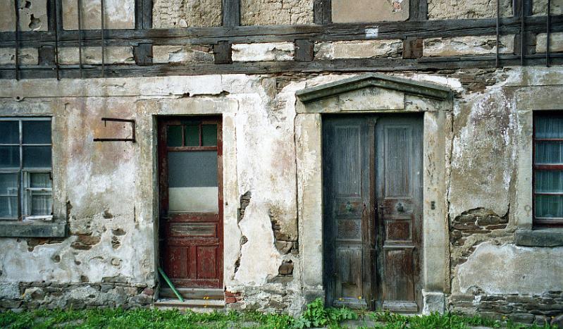 Lippersdorf, Hauptstr.-Alte Schule, 23.9.1999 (2).jpg